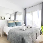 Oleholidays 811 Romana Playa Frente Al Mar * 马尔韦利亚